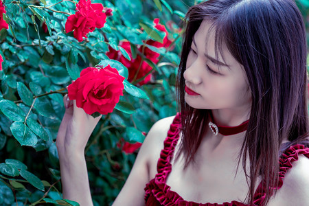 中国官方：今年上半年免签入境外国人同比上升53.9%